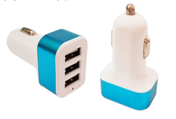 Автомобильное зарядное устройство 3 USB: 1.1A, 2.1А, 3.1А в коробочке
