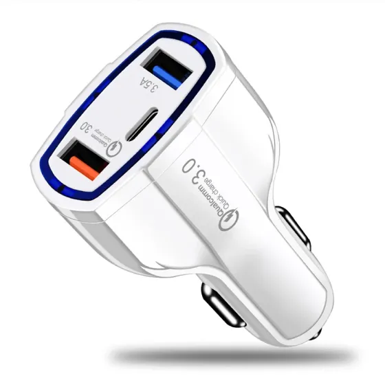 Автомобильное зарядное устройство 2 USB + TYPE-C Fast Charger Белый