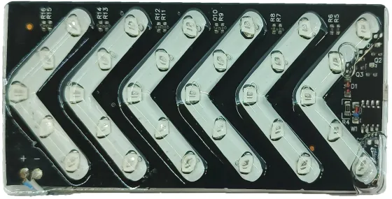 Фонарь маркерный Стрелка бегущая на Скотче 30LED 24V